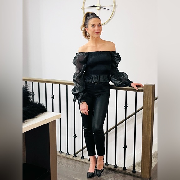 Women’s top size xs puff sleeve classy black - Picture 1 of 5